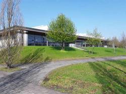 DE-BSZ - Dreifeldersporthalle Berufsschulzentrum (alt: 40/03)